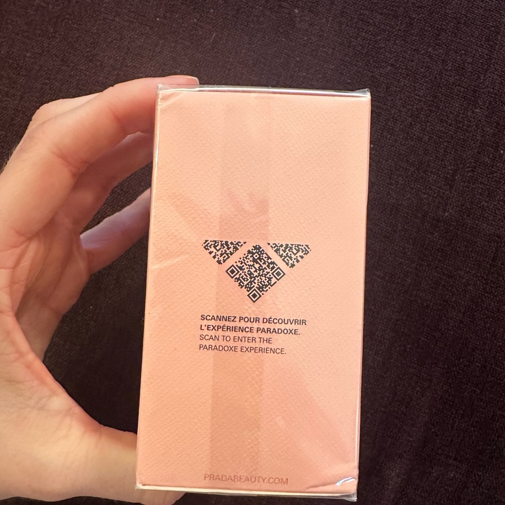 Prada Paradoxe Virtual Flower Eau de Parfum - Picture 2 of 4